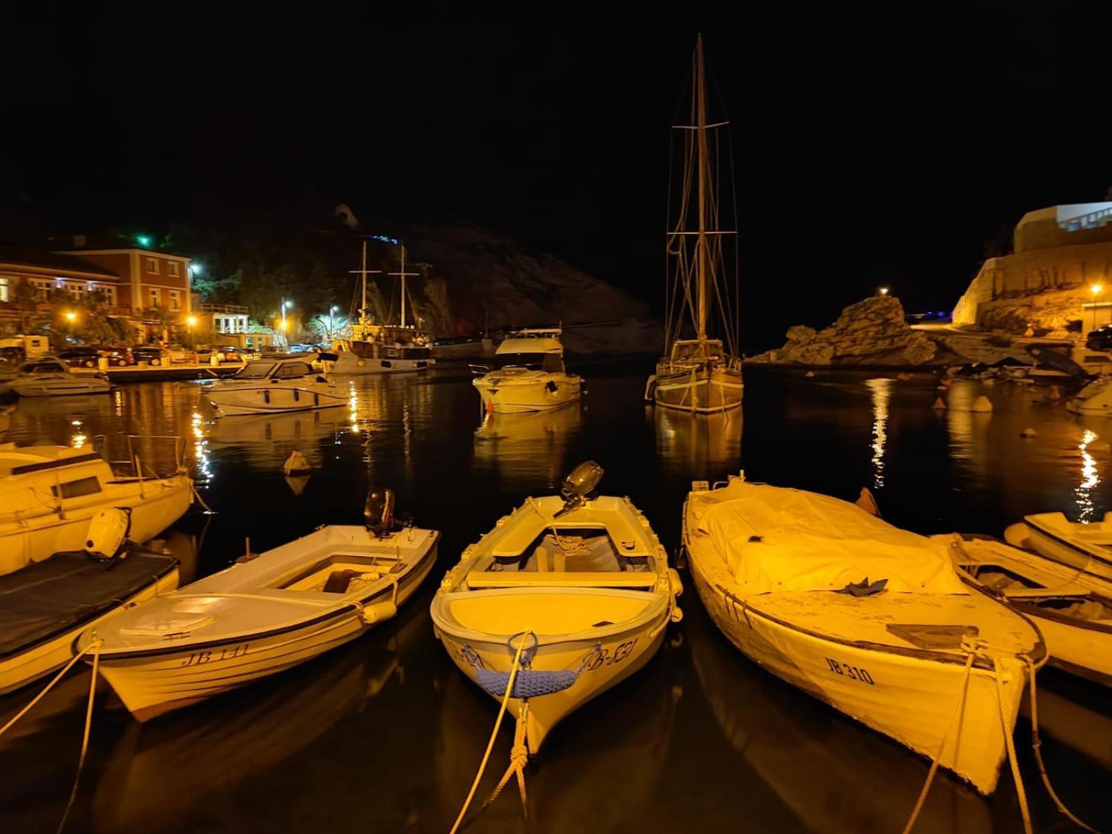 Apartman Neda Jablanac Bagian luar foto